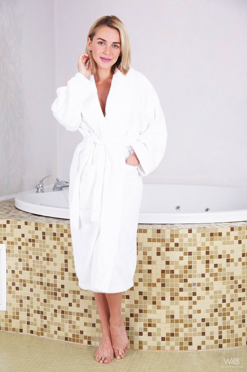 Ольга, 21 год, 2 размер груди